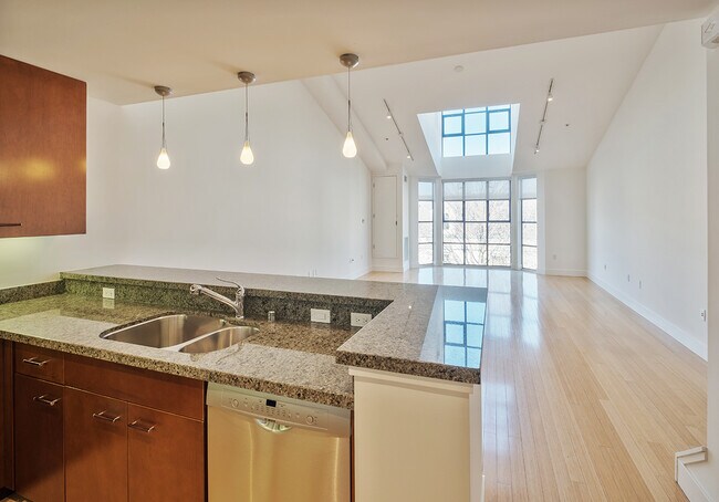 Building Photo - 3375 17th St