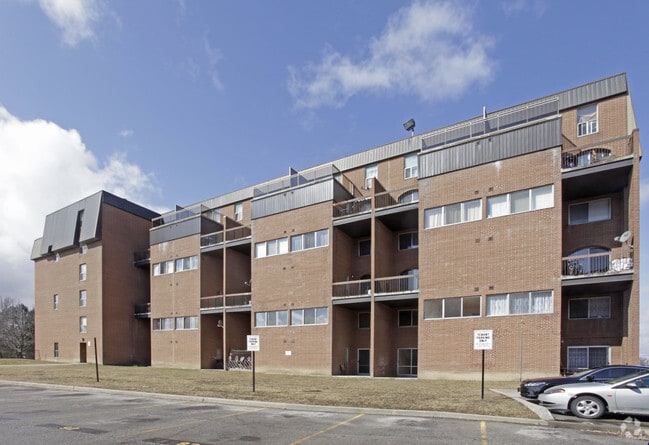 Building Photo - 7170 Darcel Ave