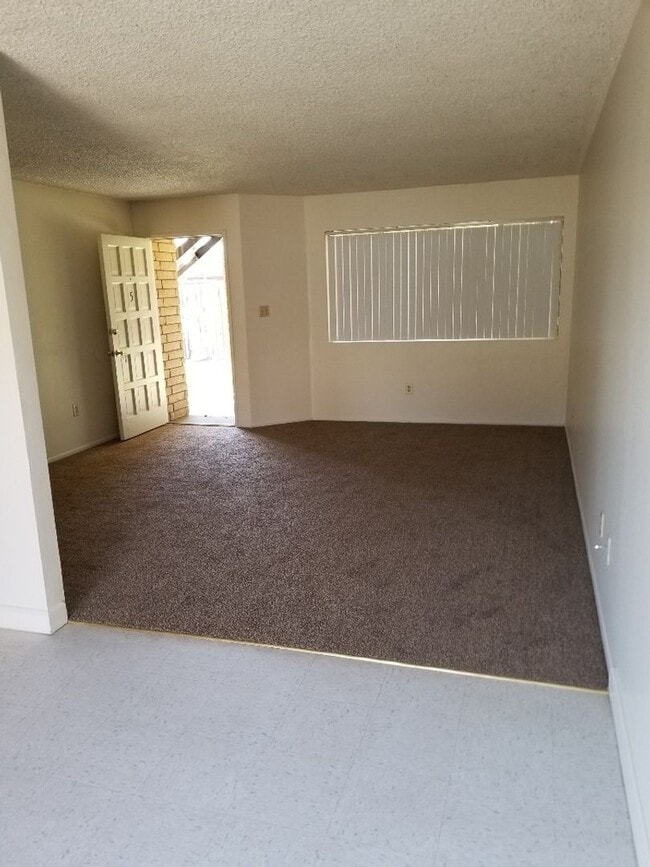 Building Photo - 5101 Appleblossom Dr