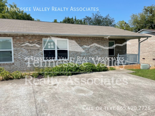 Building Photo - 800 Kirk Ave