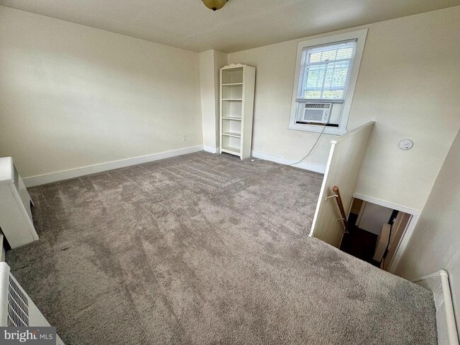 Building Photo - 125 S Bentz St