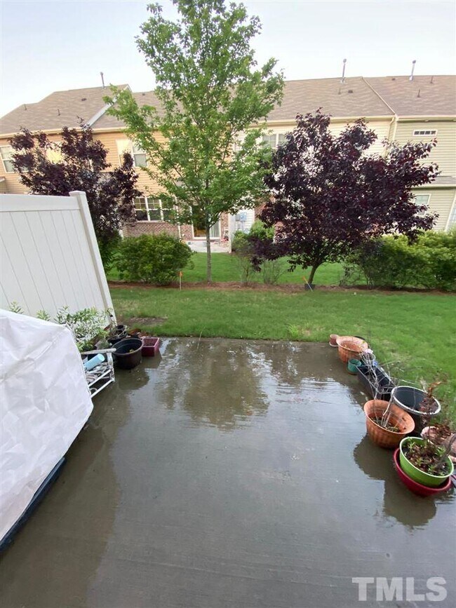Foto del edificio - 507 Whitworth Ln