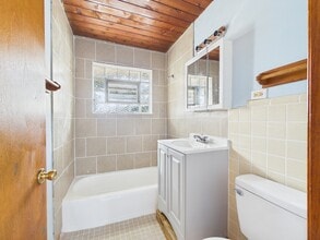 Building Photo - 755 Dulles Rd