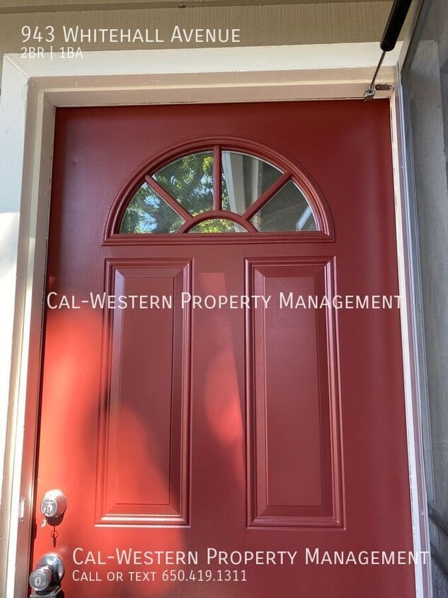 Foto principal - 943 Whitehall Ave