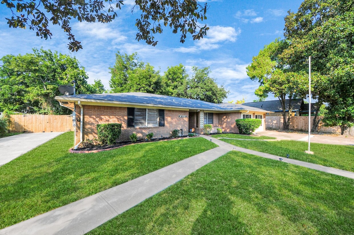 Foto principal - 6819 Morrow St