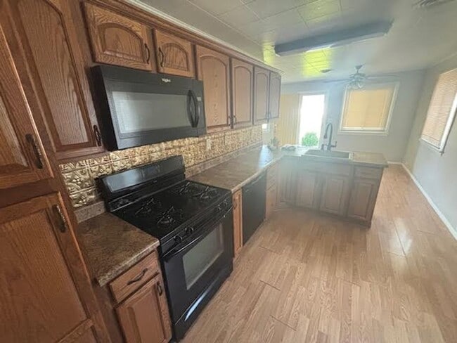 Building Photo - 2 Bedroom in Bethalto