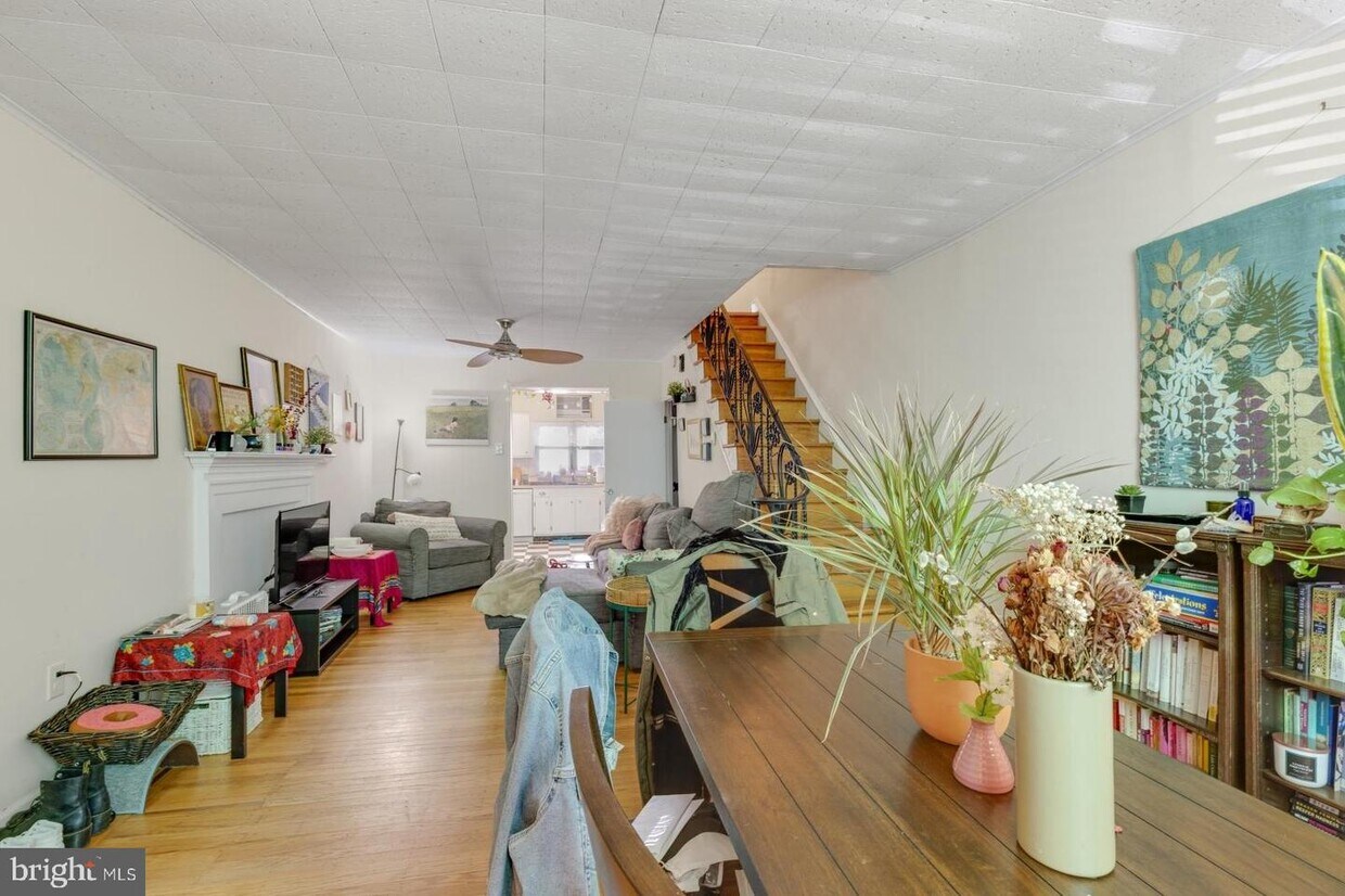 1922 S Camac St, Philadelphia, PA 19148 Townhome Rentals in