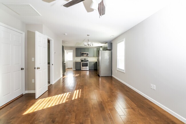 Building Photo - 505 Sycamore Br Rd