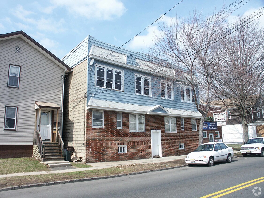 Mularz Tavern Apartments in Linden, NJ