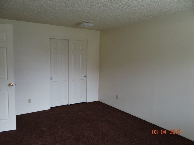 Foto del edificio - 245-265 Gateway Blvd