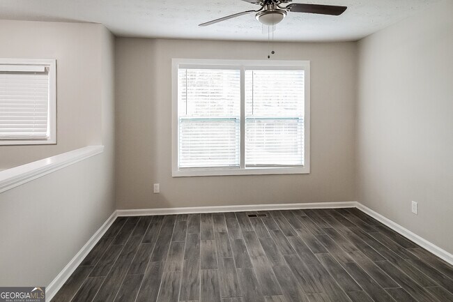 Foto del edificio - 2626 Del Ridge Dr