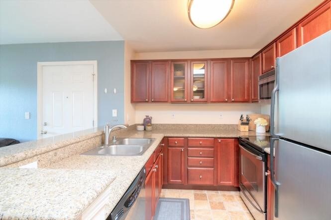 Kitchen - 400 Dempsey Rd
