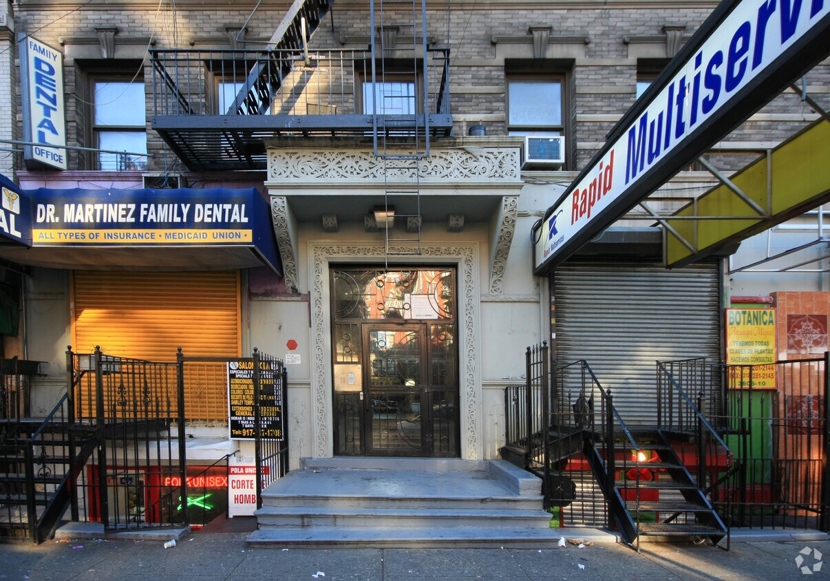 Building Photo - 3608-3610 Broadway