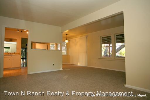 Building Photo - 9827 Conejo Rd