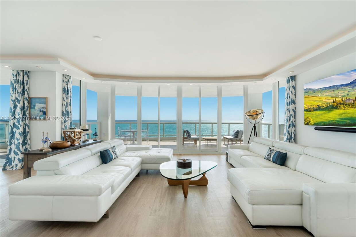 Primary Photo - 4201 Collins Ave