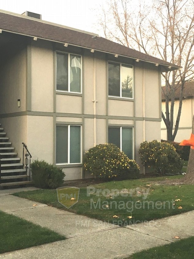 825 Oak Grove Rd Unit 64, Concord, CA 94518 Room for Rent in Concord