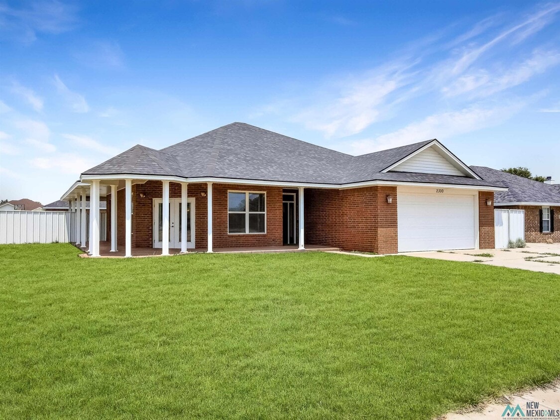 Primary Photo - 2300 Reese Dr