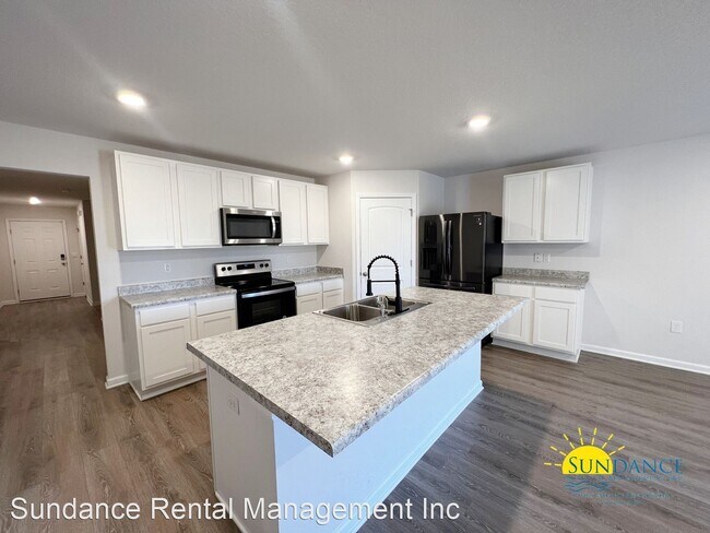 Building Photo - 4 br, 2 bath House - 3556 Sugar Maple Lane