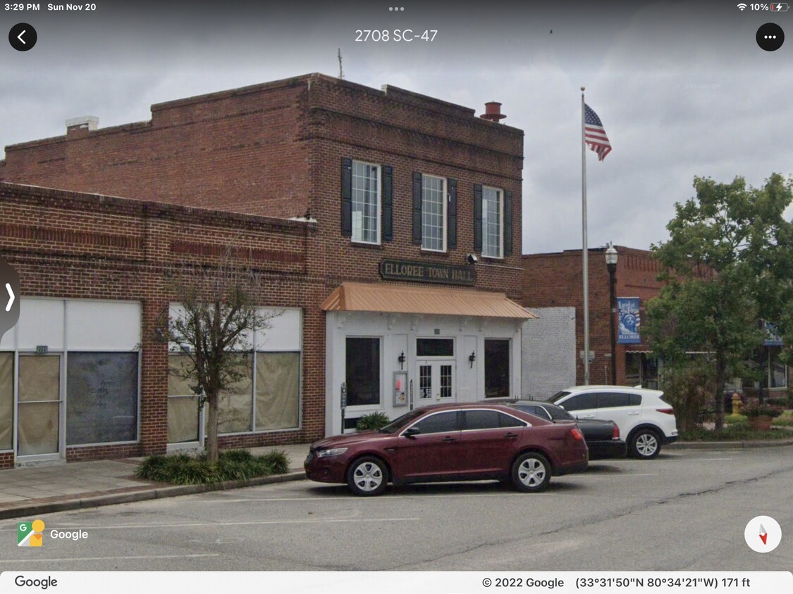 Upstairs apartment overlooking downtown. - 2703 Cleveland St