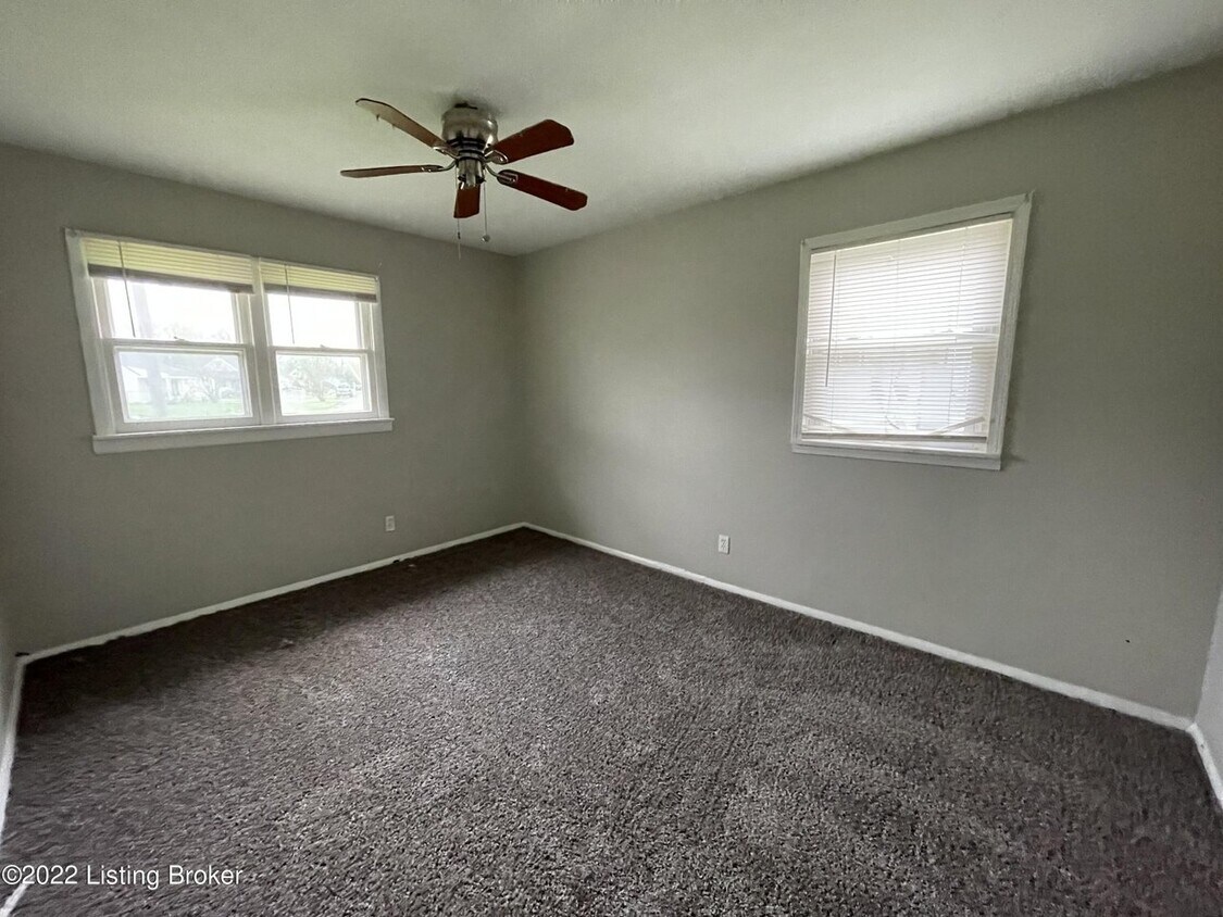 Foto del edificio - 13211 Forge Cir