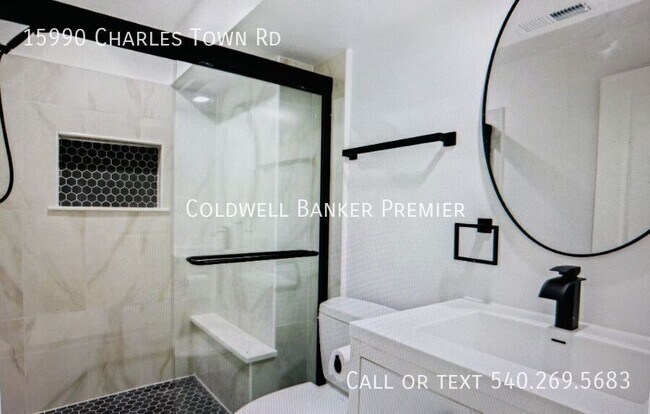 Foto del edificio - 15990 Charles Town Rd