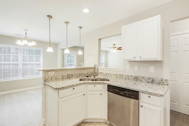 Foto del edificio - 4645 Ravenwood Loop