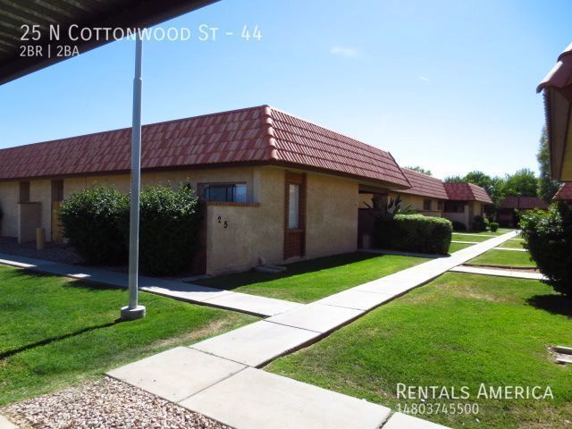 Foto del edificio - 2 Master Bedrooms in Fully Remodeled, Sing...