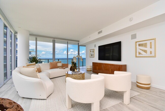 Foto del edificio - 2200 N Ocean Blvd
