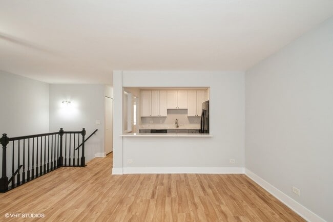 Foto del edificio - 77 N Macgillis Dr