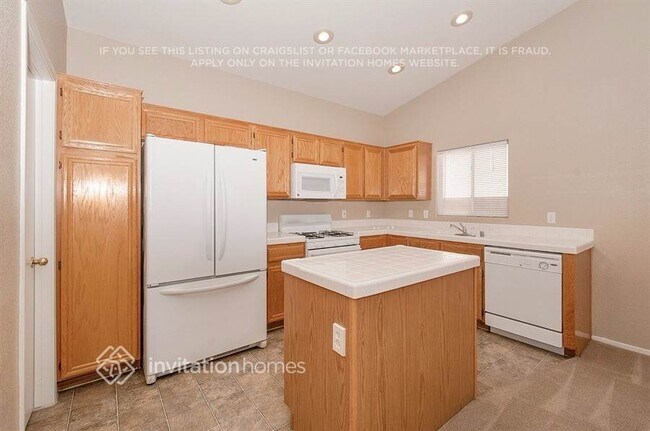 Foto del edificio - 1229 Autumn Ridge Cir