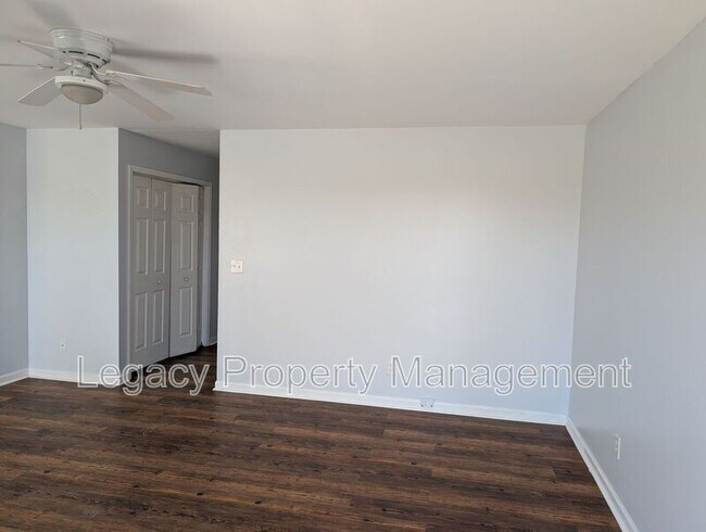 Foto del edificio - 527 S Anthony St