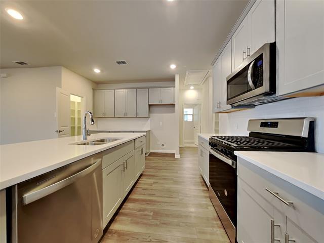 Building Photo - 4812 Hunter Hurst Dr