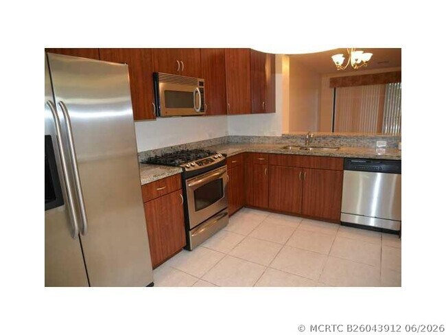 Building Photo - 3020 NW 125th Ave