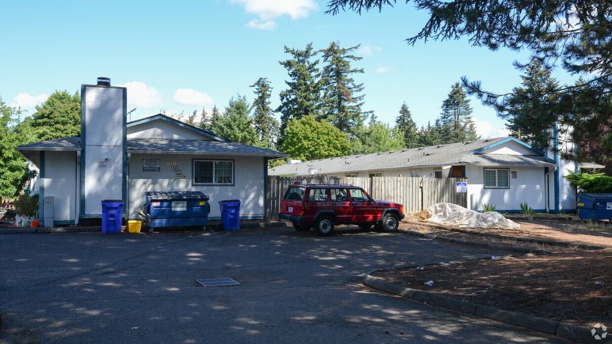 Building Photo - 13217 SE Powell Blvd