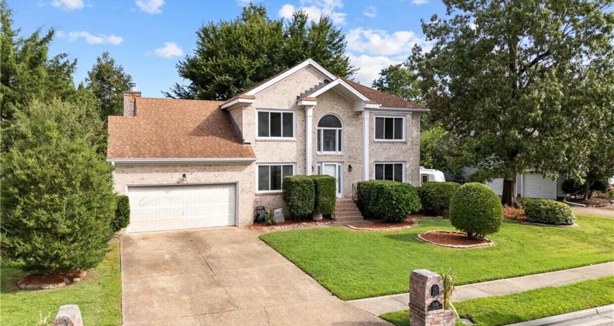 Foto principal - 3836 Larchwood Dr