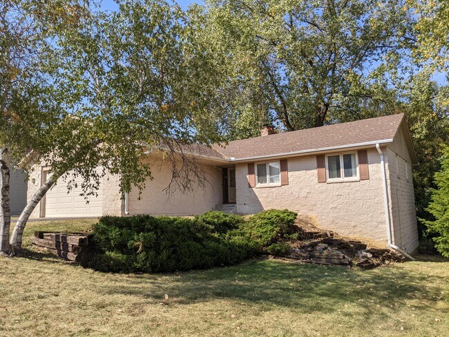 Foto del edificio - 4124 Martina Dr