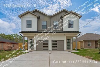 Building Photo - 7918 Parnell St