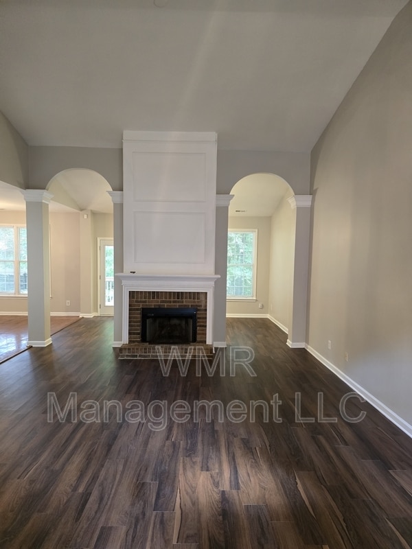 Building Photo - 7803 Harrington Woods Rd