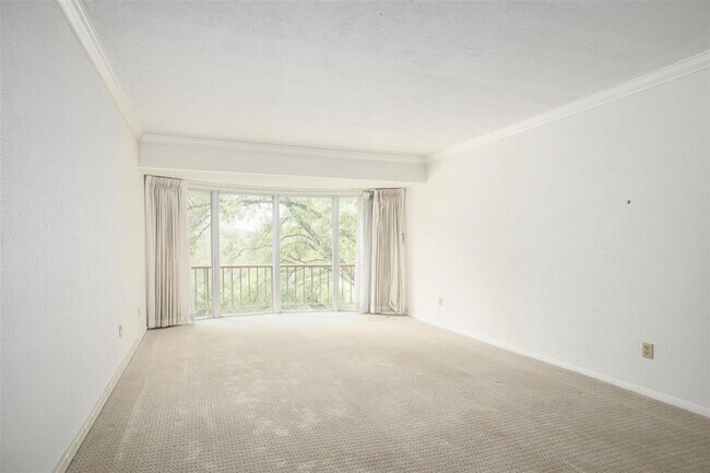 Foto del edificio - 5050 Ambassador Way