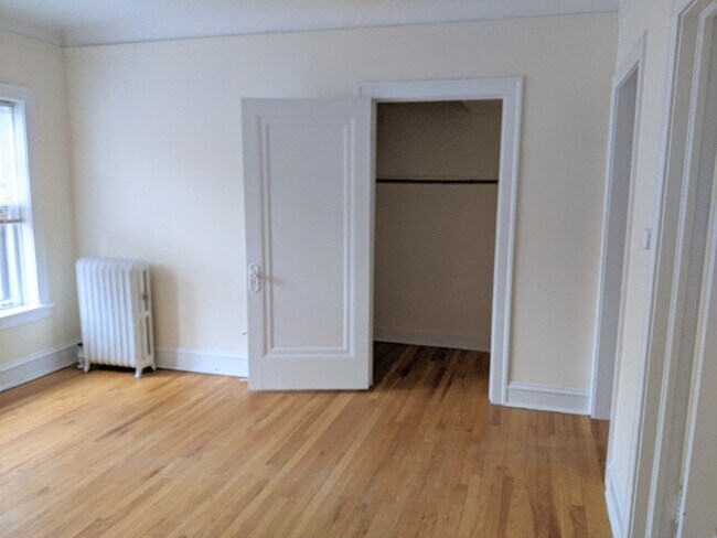 Sala de estar - 727 Hinman Ave