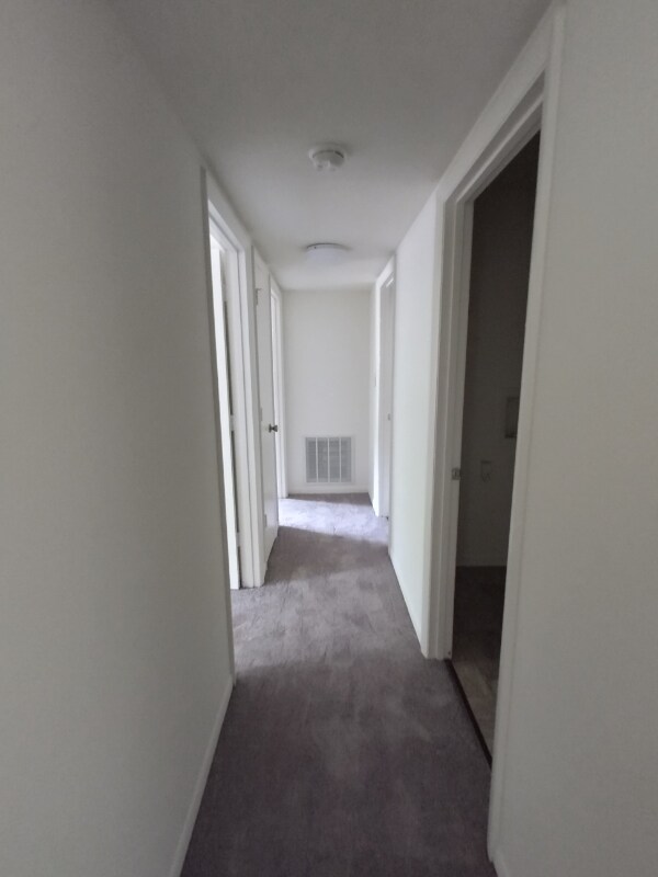 Foto del edificio - 600 Reusens Rd