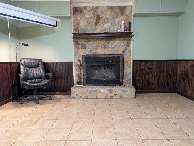 Foto del edificio - 442 Rustic Ridge Cir