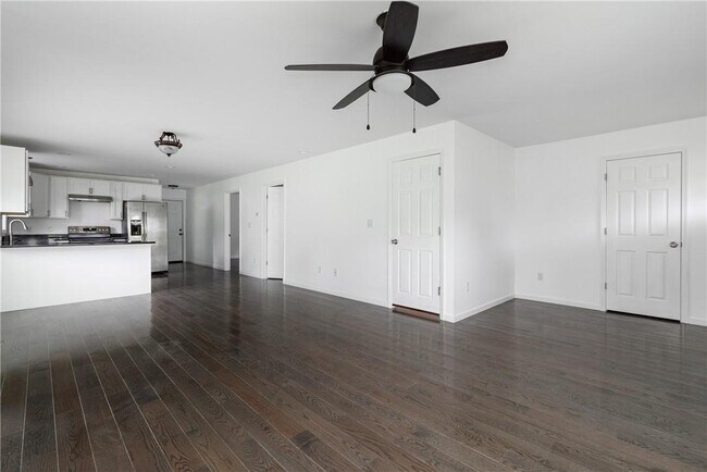 Foto del edificio - 80 W Dorsey Ln