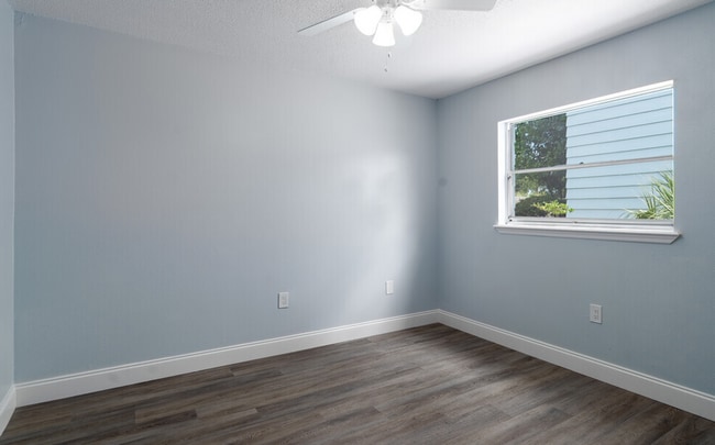 Foto del interior - Manatee Bay Apartments