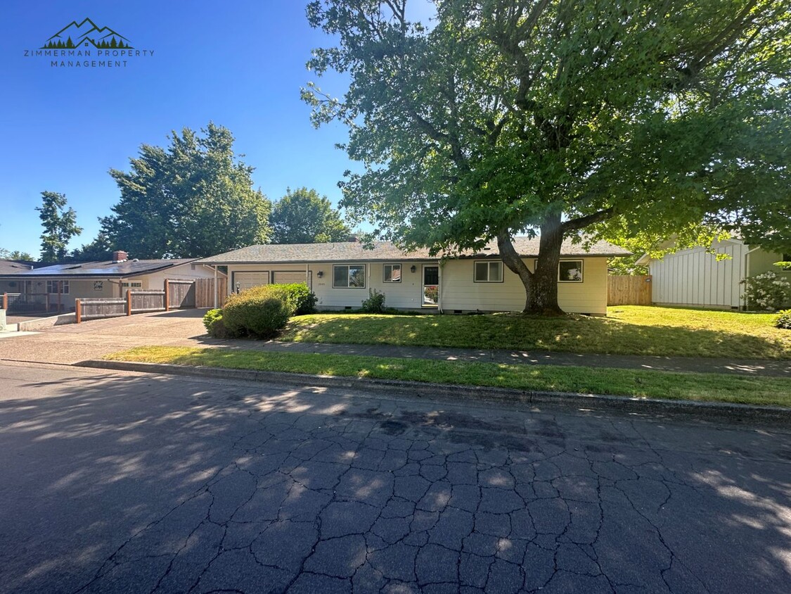 Primary Photo - Updated 3-Bedroom 2-Bath Home in Desirable...