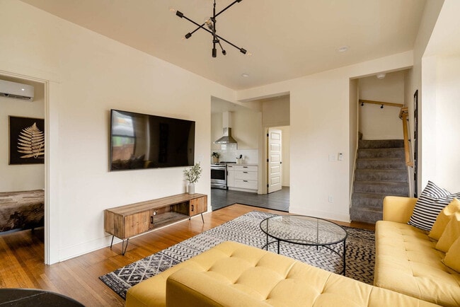 Foto del edificio - 3324 SE 24th Ave