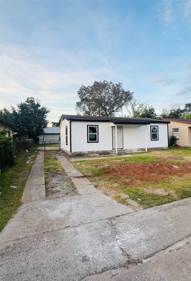 Foto del edificio - 10429 Pillot St