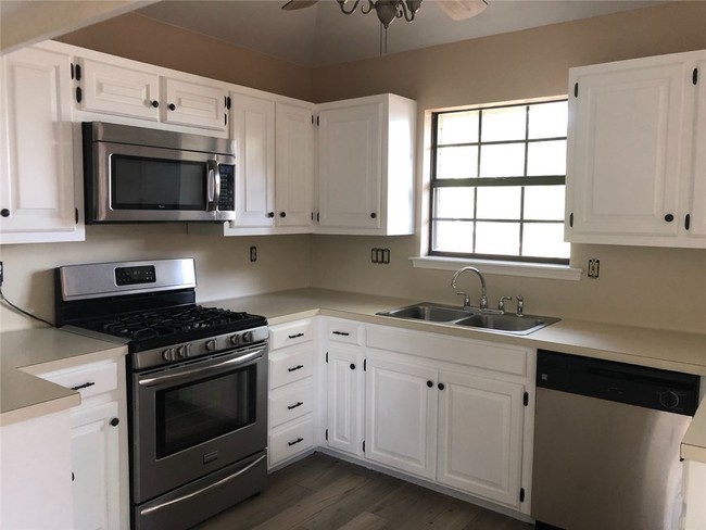 Building Photo - 14408 Citron Cove