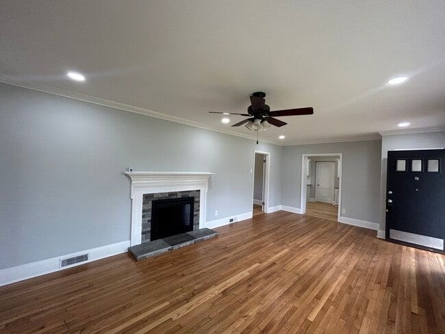 Building Photo - 5200 Christenbury Rd