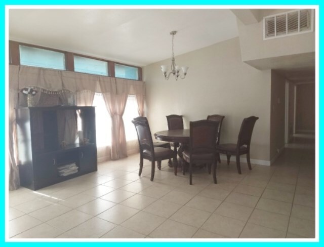 Foto del edificio - 3475 Redwood Dr